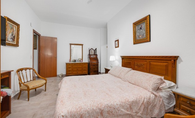 Herverkoop - Appartement / flat -
Torrevieja - torrevieja