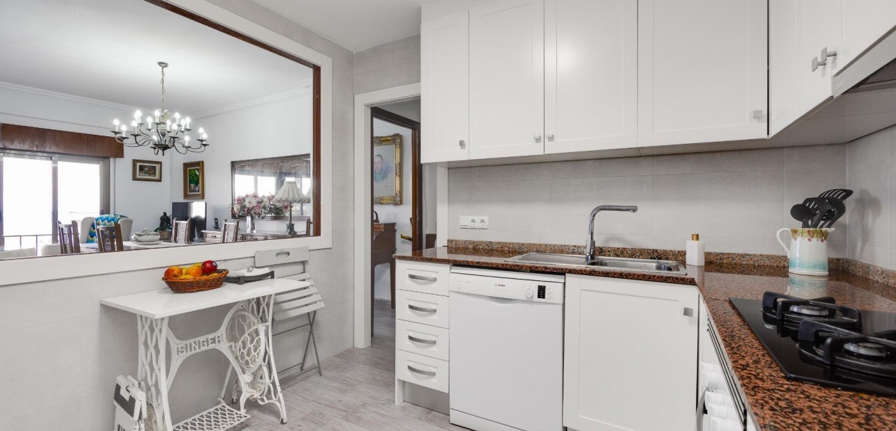 Herverkoop - Appartement / flat -
Torrevieja - torrevieja