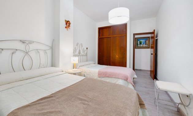 Herverkoop - Appartement / flat -
Torrevieja - torrevieja