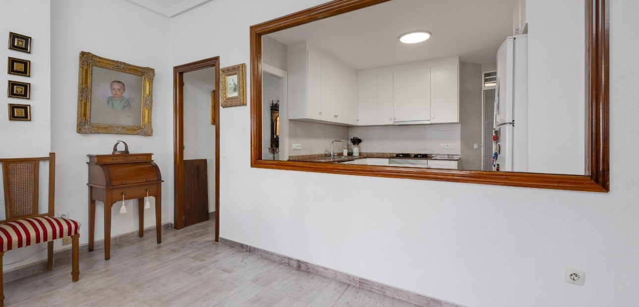 Herverkoop - Appartement / flat -
Torrevieja - torrevieja