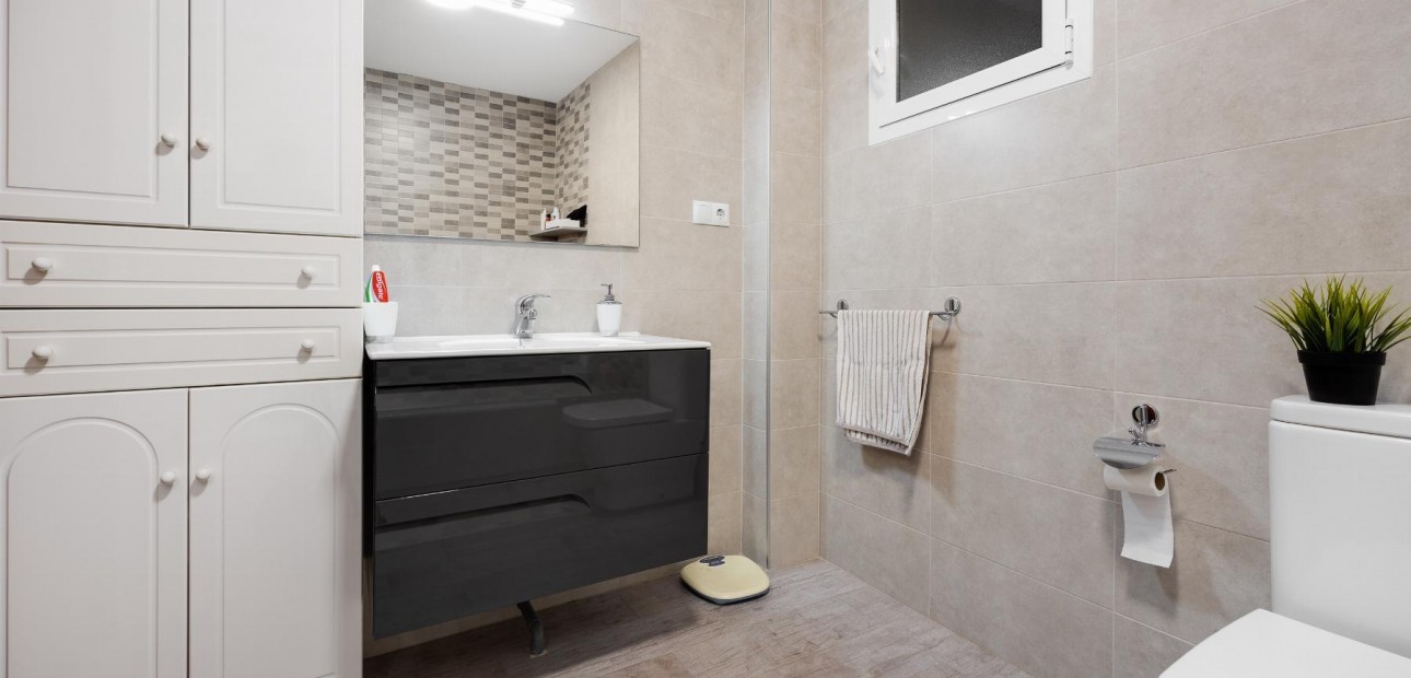 Herverkoop - Appartement / flat -
Torrevieja - torrevieja