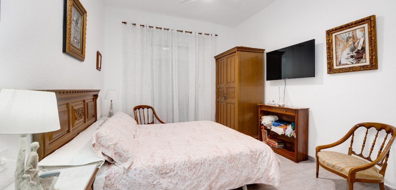 Herverkoop - Appartement / flat -
Torrevieja - torrevieja