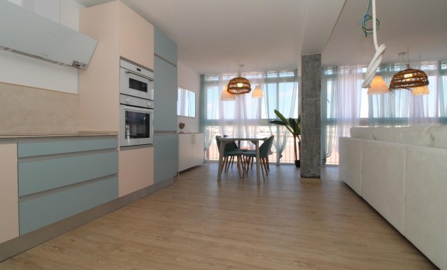 Herverkoop - Penthouse -
Lo Pagan - LA PUNTICA