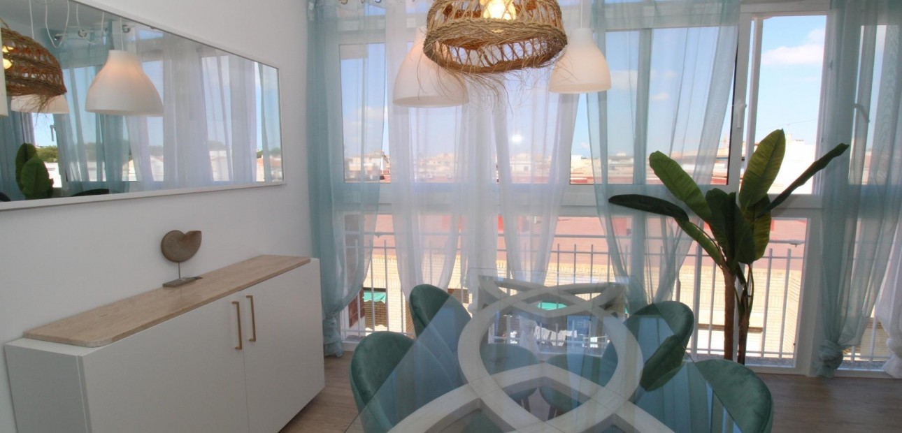 Herverkoop - Penthouse -
Lo Pagan - LA PUNTICA