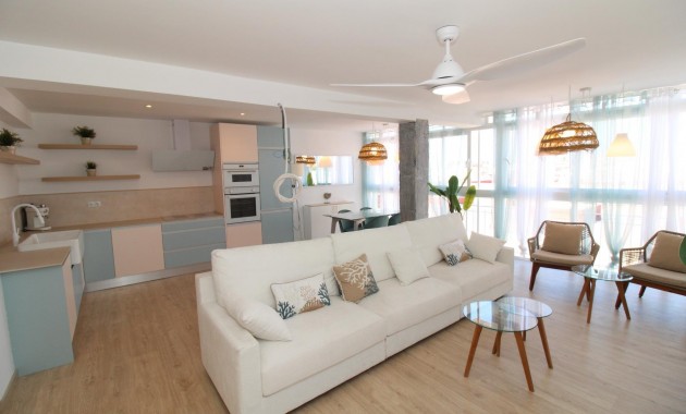 Herverkoop - Penthouse -
Lo Pagan - LA PUNTICA