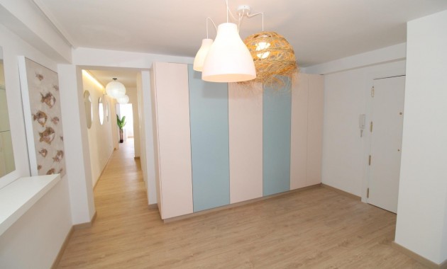 Herverkoop - Penthouse -
Lo Pagan - LA PUNTICA