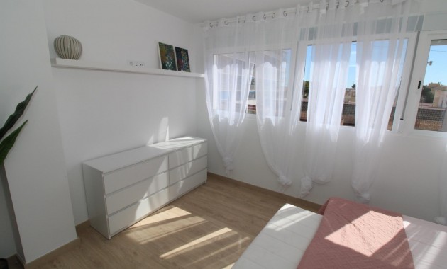 Herverkoop - Penthouse -
Lo Pagan - LA PUNTICA