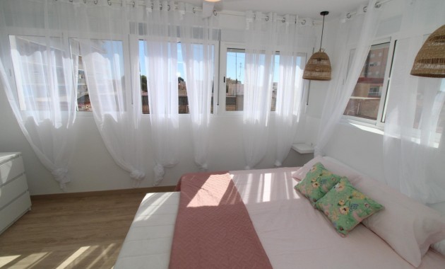 Herverkoop - Penthouse -
Lo Pagan - LA PUNTICA