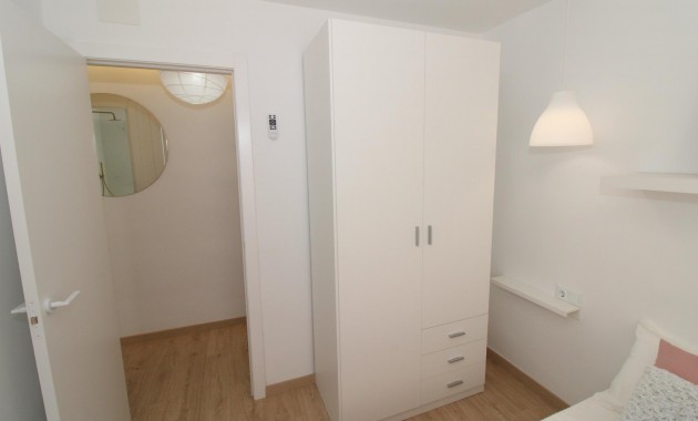 Herverkoop - Penthouse -
Lo Pagan - LA PUNTICA