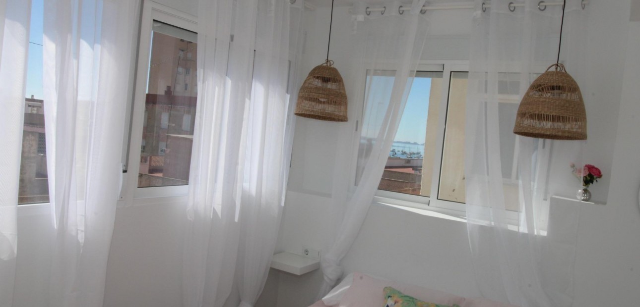 Herverkoop - Penthouse -
Lo Pagan - LA PUNTICA