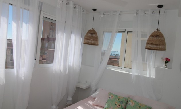 Herverkoop - Penthouse -
Lo Pagan - LA PUNTICA