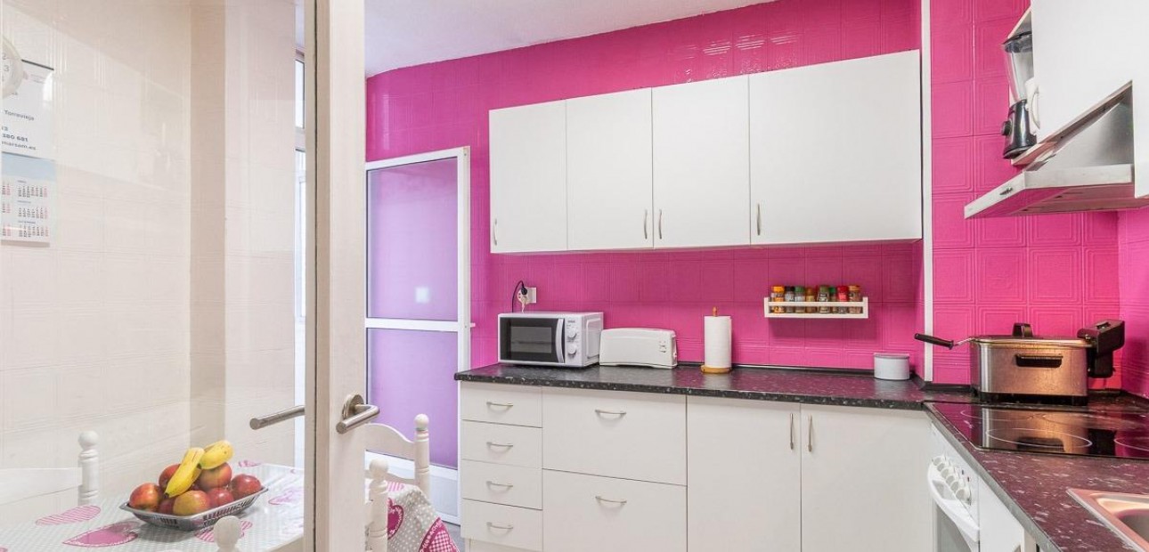 Venta - Apartamento / piso -
Torrevieja - Centro
