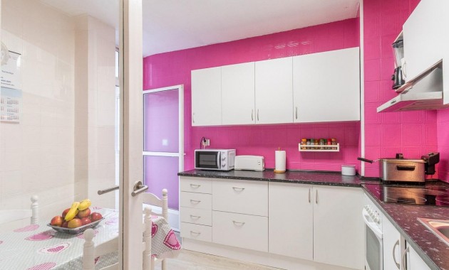 Venta - Apartamento / piso -
Torrevieja - Centro