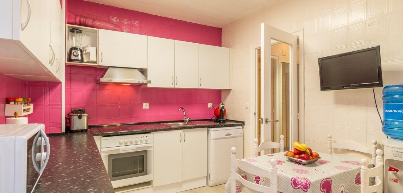 Venta - Apartamento / piso -
Torrevieja - Centro