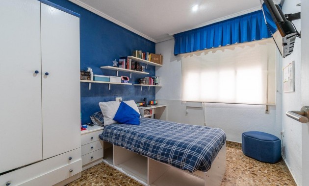 Venta - Apartamento / piso -
Torrevieja - Centro