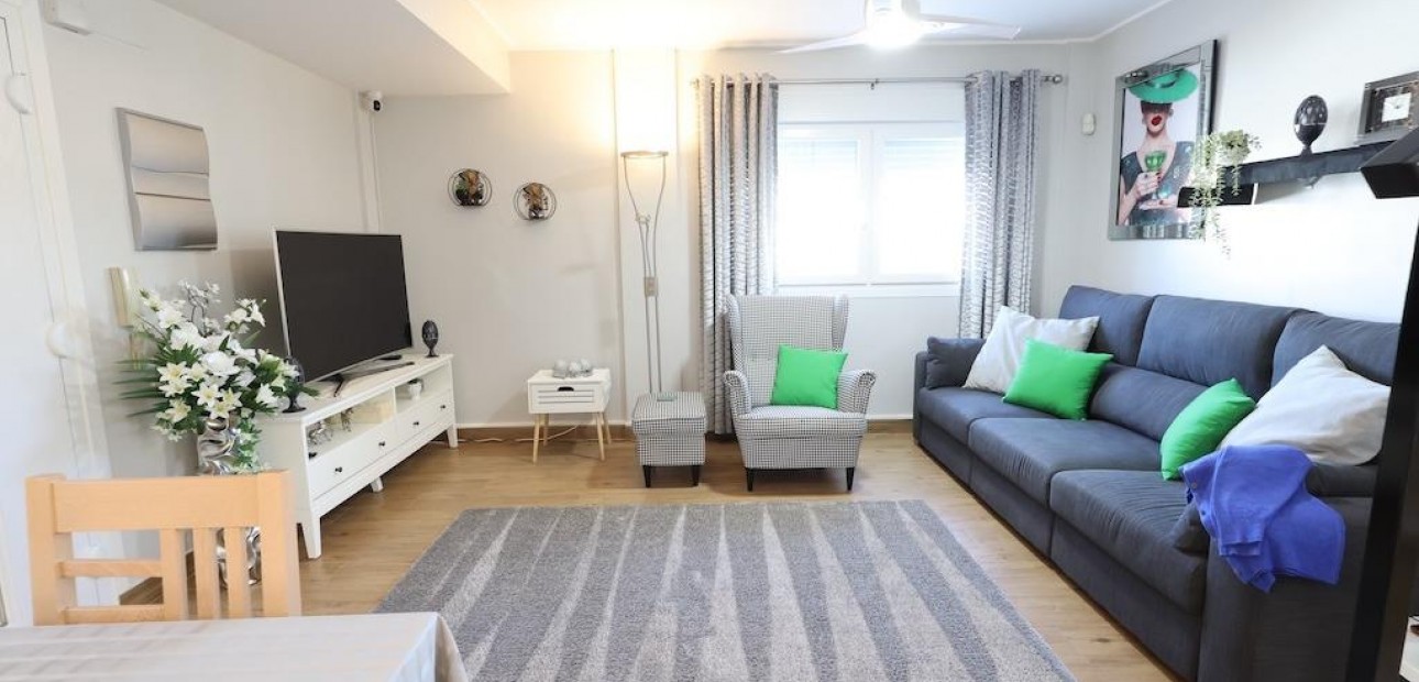 Sale - Villa -
Orihuela Costa - Lomas de Cabo Roig