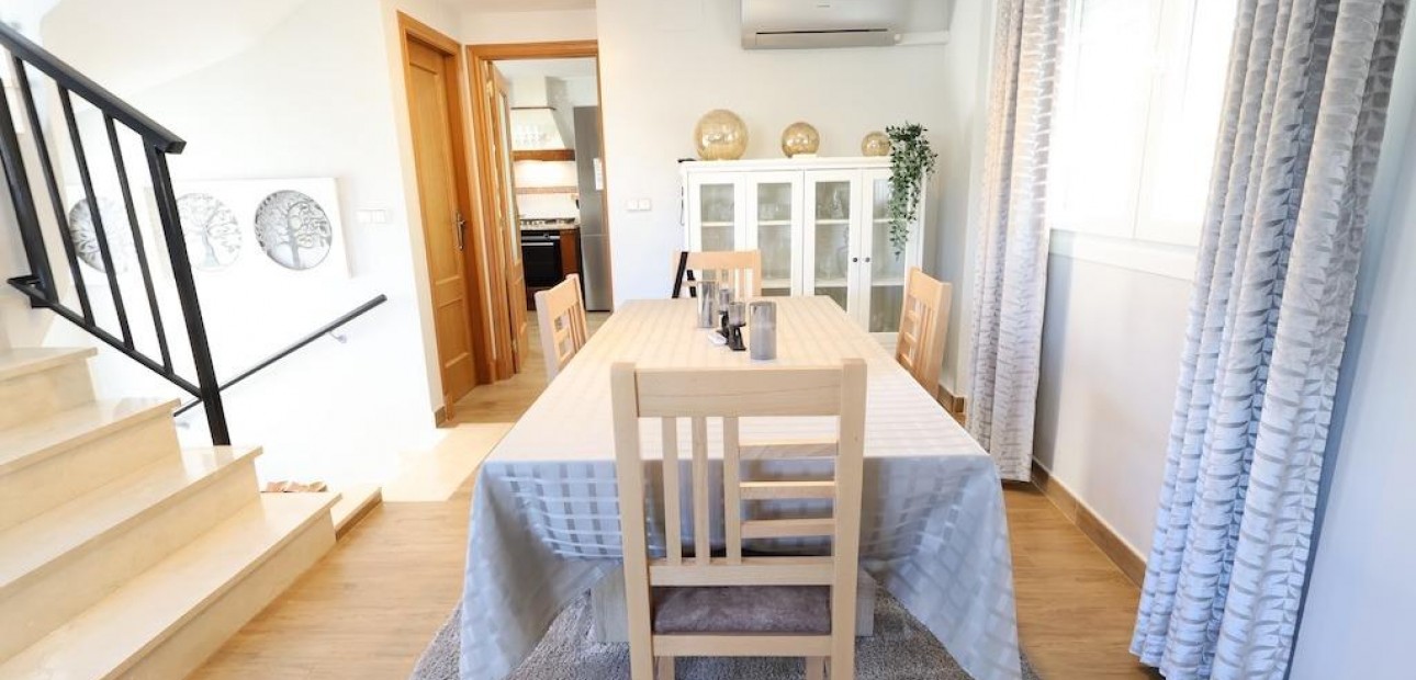 Sale - Villa -
Orihuela Costa - Lomas de Cabo Roig