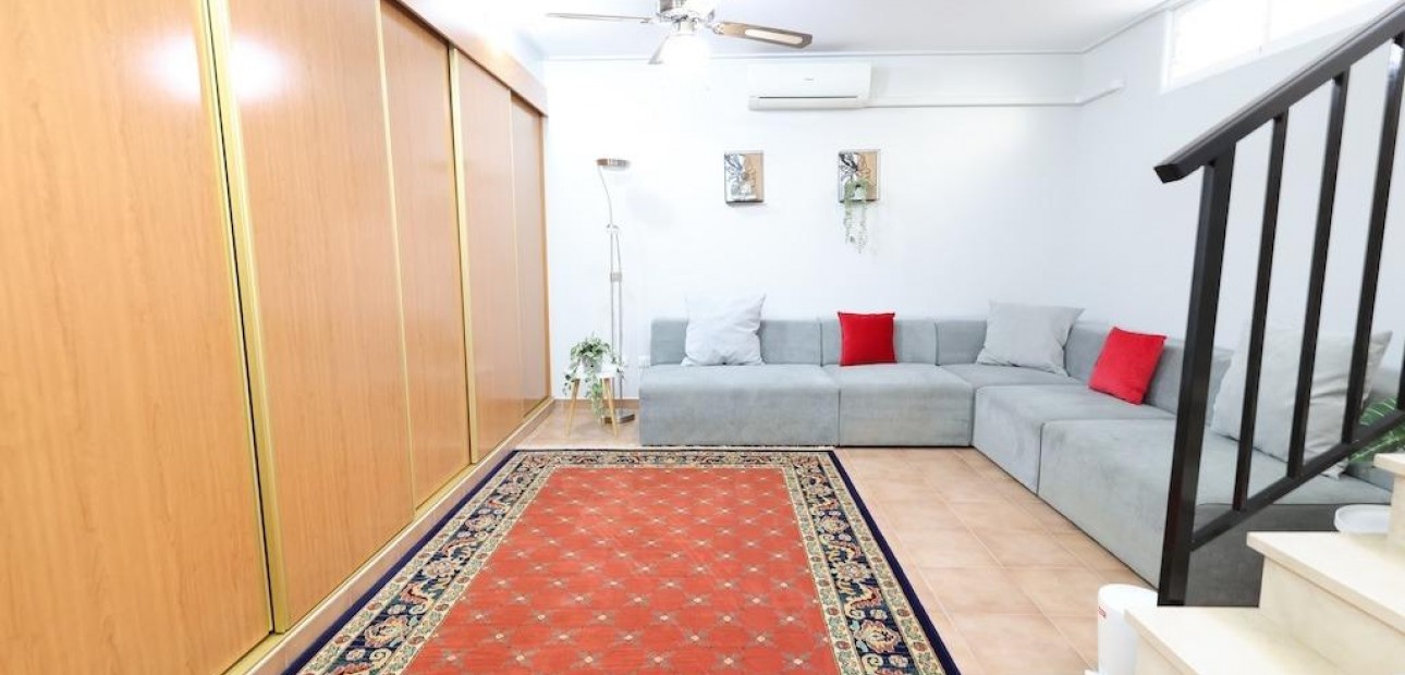 Sale - Villa -
Orihuela Costa - Lomas de Cabo Roig