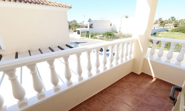 Sale - Villa -
Orihuela Costa - Lomas de Cabo Roig
