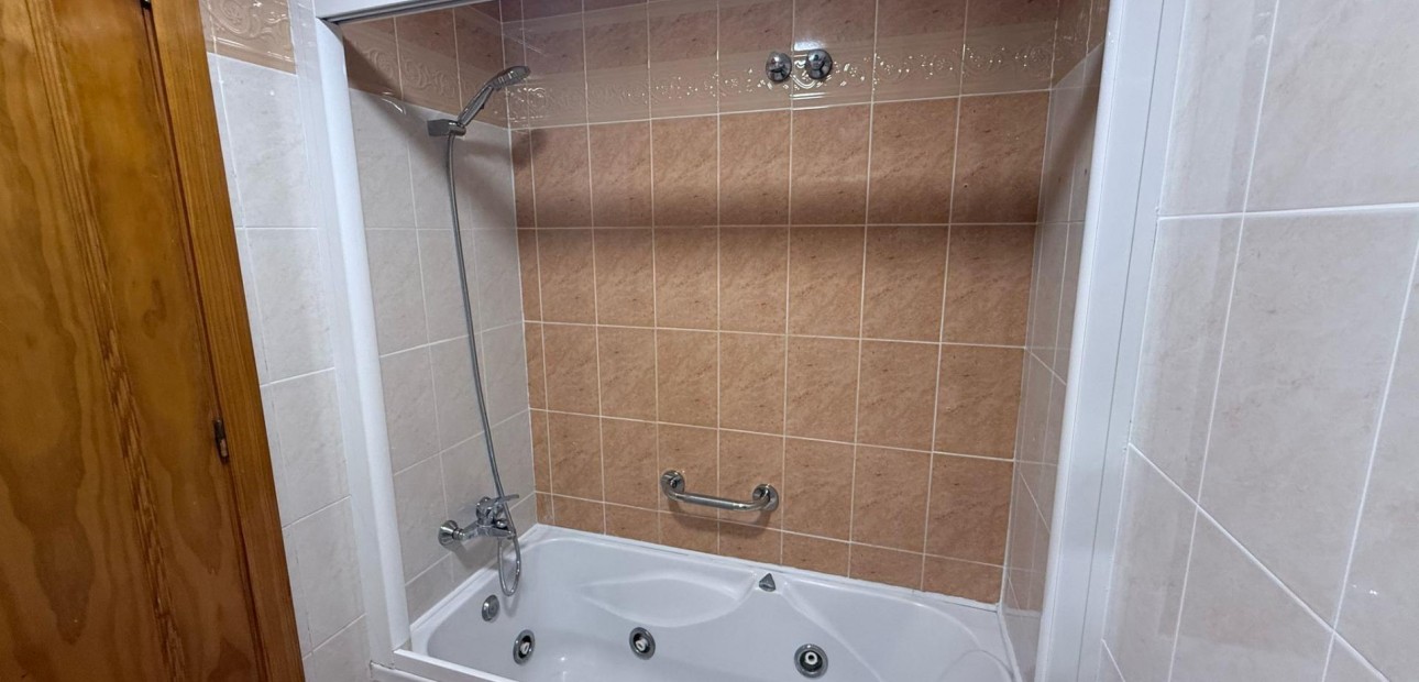 Venta - Terraced house -
Torrevieja - Torretas