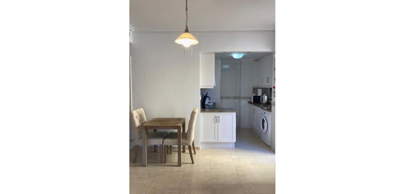 Herverkoop - Appartement / flat -
Guardamar del Segura - CENTRO