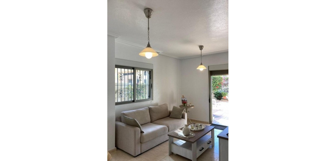 Herverkoop - Appartement / flat -
Guardamar del Segura - CENTRO
