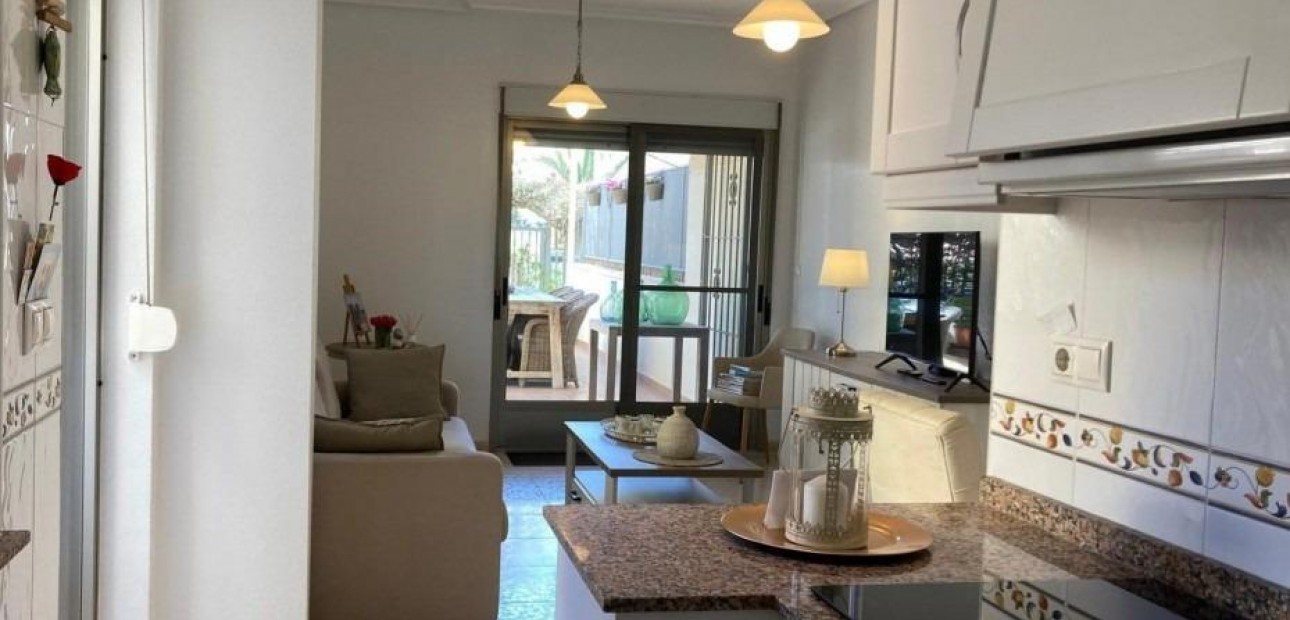Herverkoop - Appartement / flat -
Guardamar del Segura - CENTRO