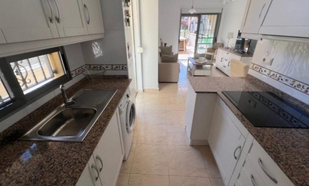 Herverkoop - Appartement / flat -
Guardamar del Segura - CENTRO