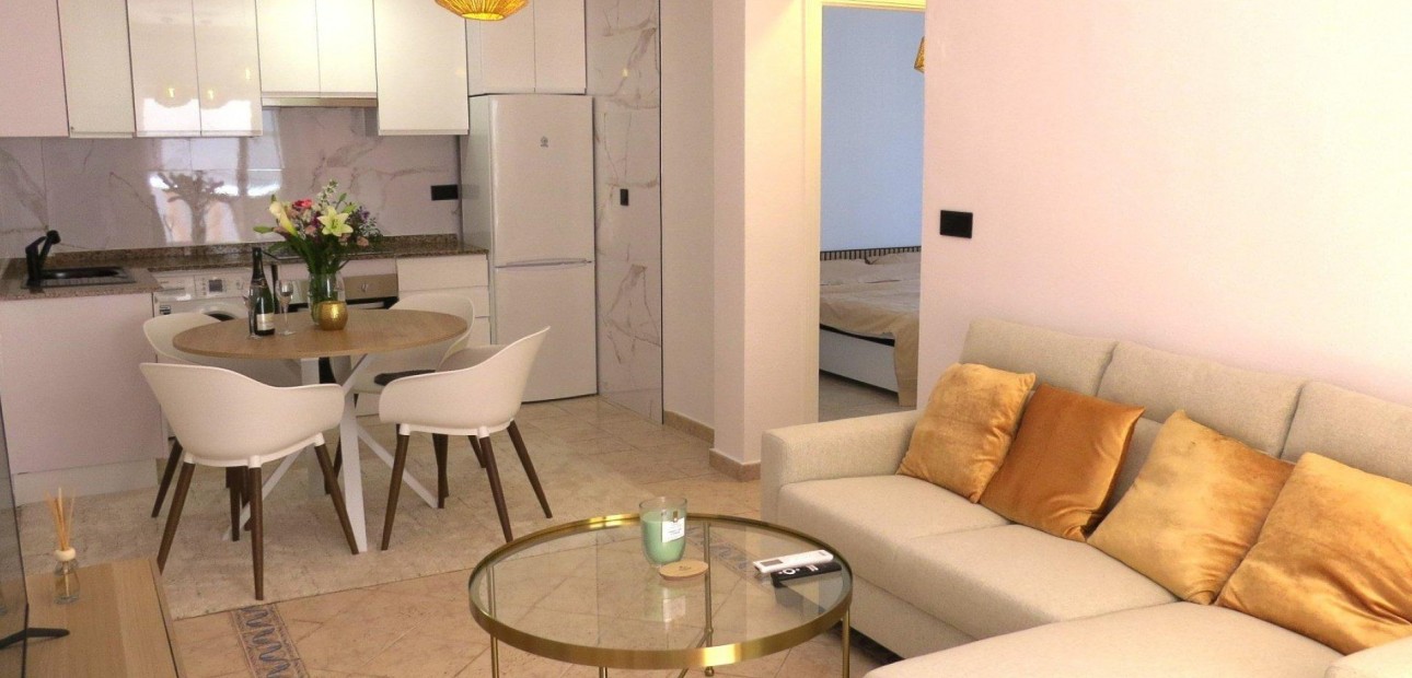Herverkoop - Appartement / flat -
Orihuela Costa