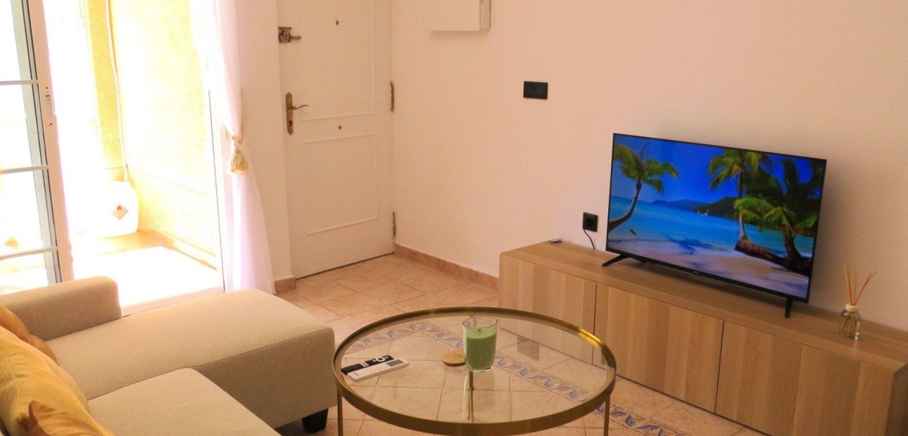 Herverkoop - Appartement / flat -
Orihuela Costa
