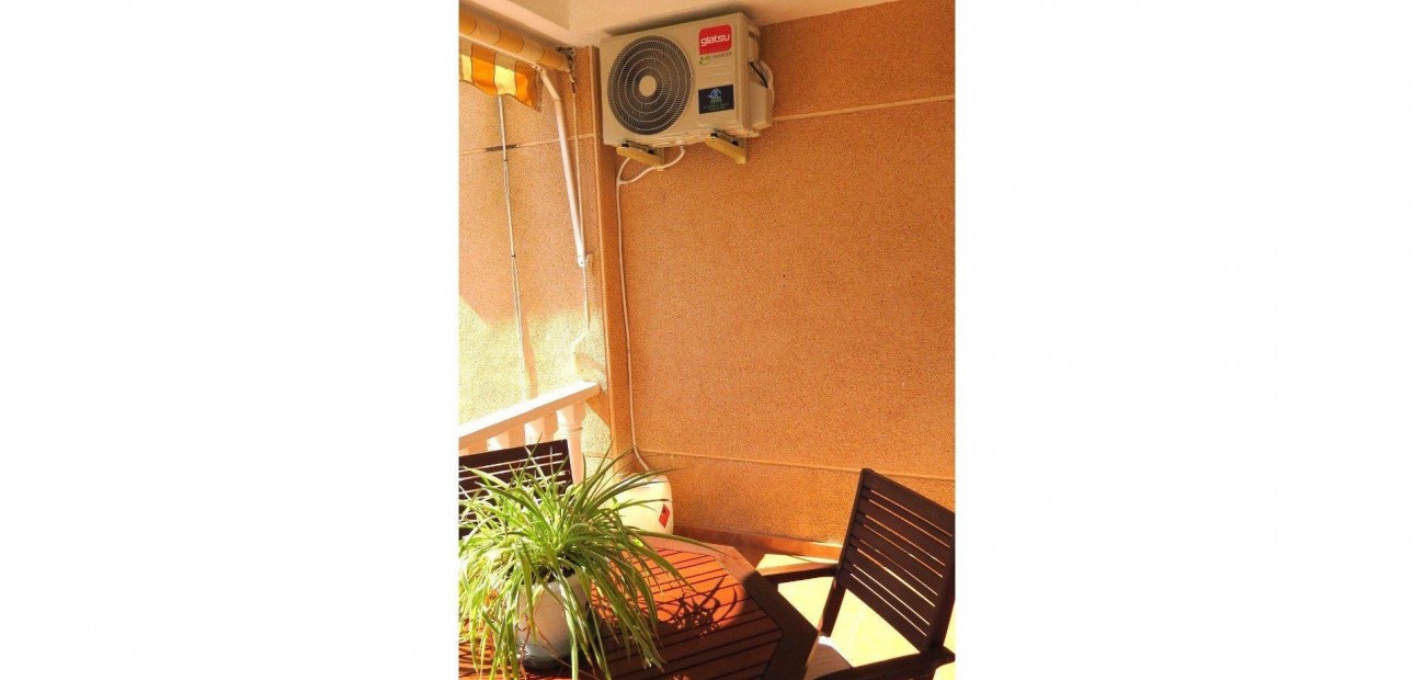 Herverkoop - Appartement / flat -
Orihuela Costa