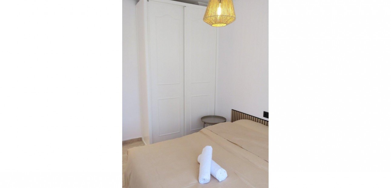 Herverkoop - Appartement / flat -
Orihuela Costa