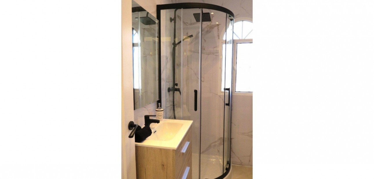 Herverkoop - Appartement / flat -
Orihuela Costa