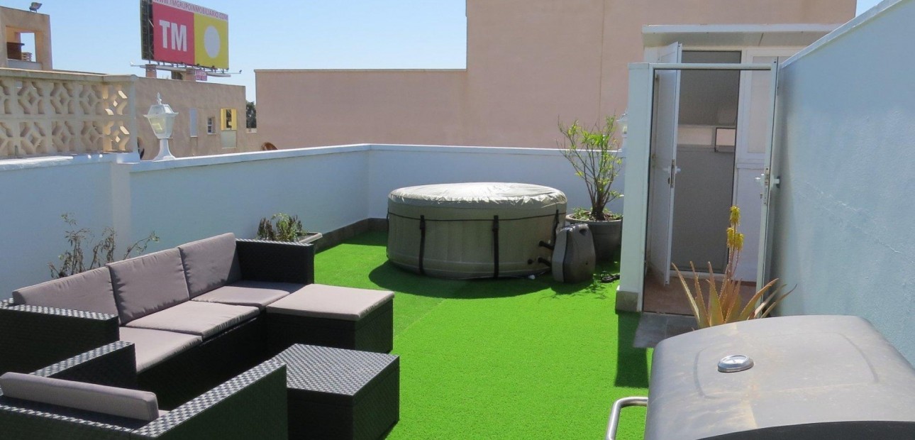 Herverkoop - Appartement / flat -
Orihuela Costa