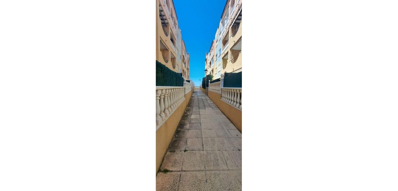 Sale - Penthouse -
Torrevieja - La Mata pueblo