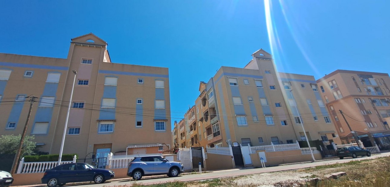 Sale - Penthouse -
Torrevieja - La Mata pueblo