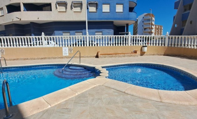 Sale - Penthouse -
Torrevieja - La Mata pueblo