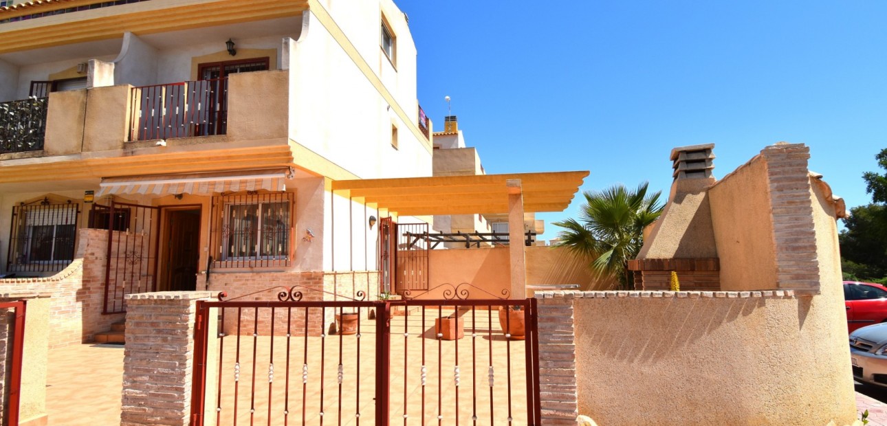 Herverkoop - Herenhuis -
Orihuela Costa - Playa Flamenca