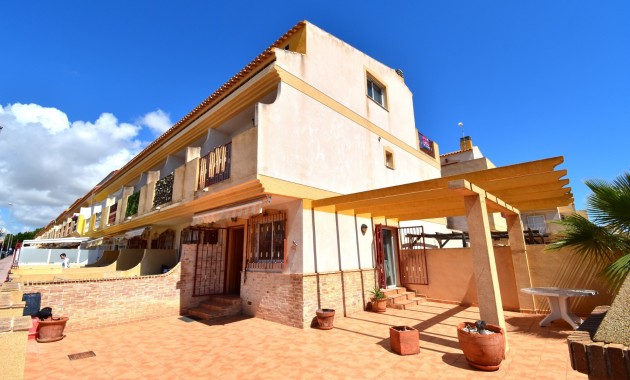 Herverkoop - Herenhuis -
Orihuela Costa - Playa Flamenca
