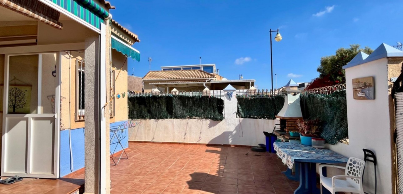 Herverkoop - House -
Torrevieja - Zona los Frutales