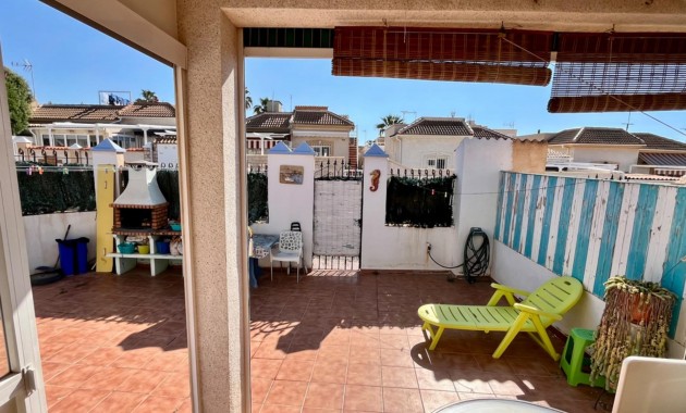 Herverkoop - House -
Torrevieja - Zona los Frutales