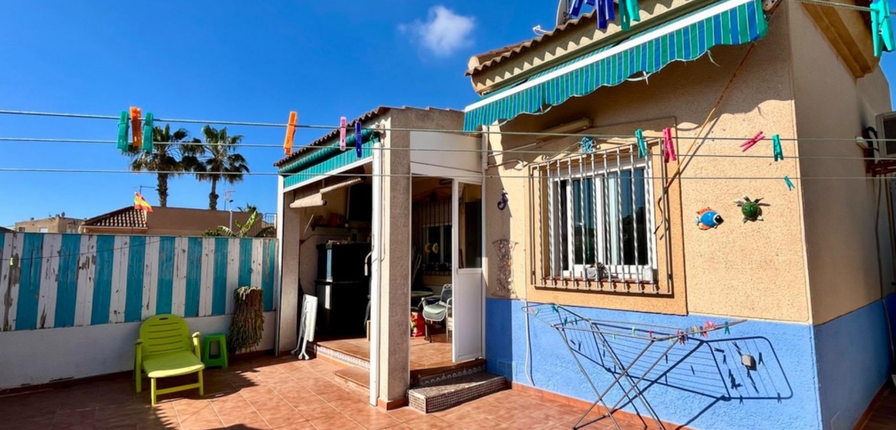 Herverkoop - House -
Torrevieja - Zona los Frutales