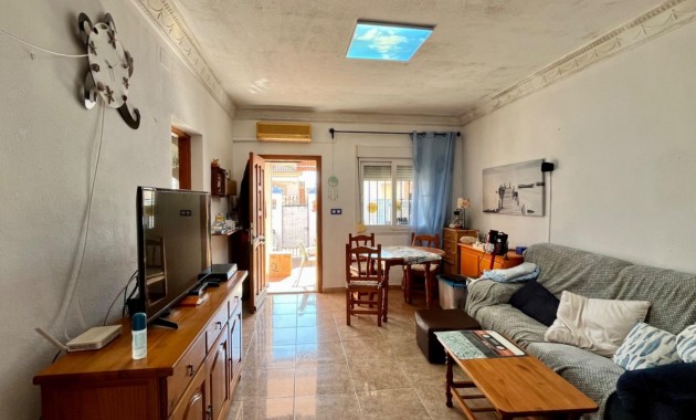 Herverkoop - House -
Torrevieja - Zona los Frutales