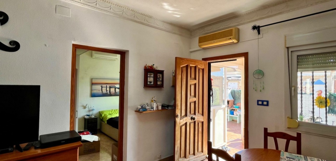 Herverkoop - House -
Torrevieja - Zona los Frutales