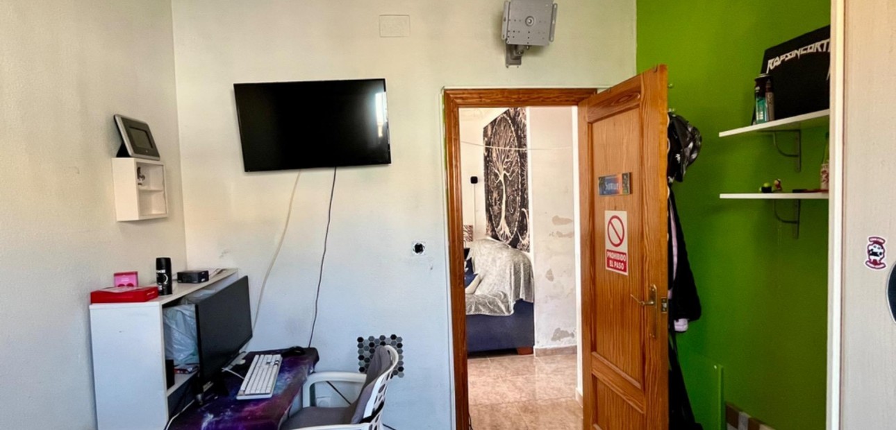 Herverkoop - House -
Torrevieja - Zona los Frutales