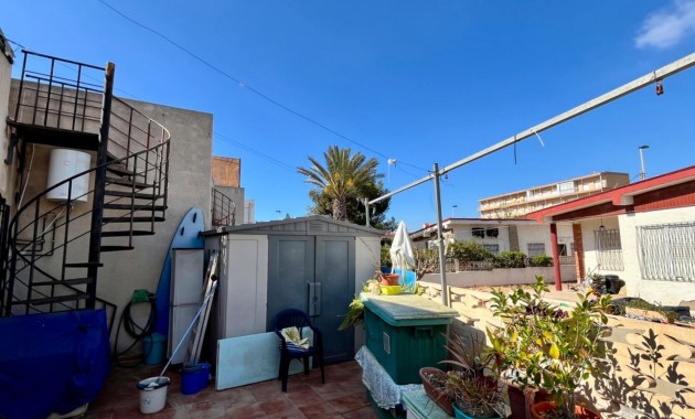 Herverkoop - House -
Torrevieja - Zona los Frutales