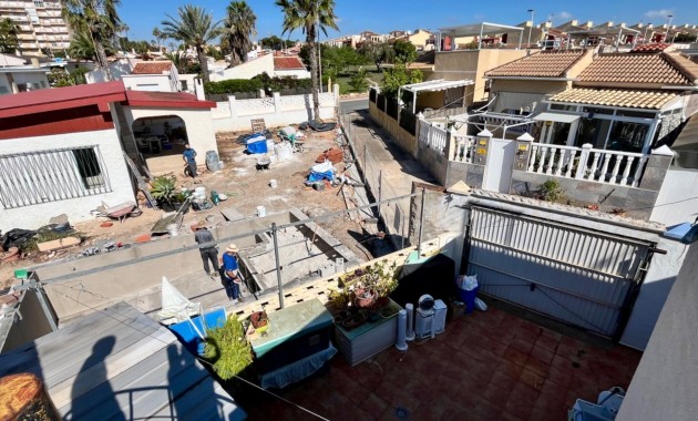 Herverkoop - House -
Torrevieja - Zona los Frutales