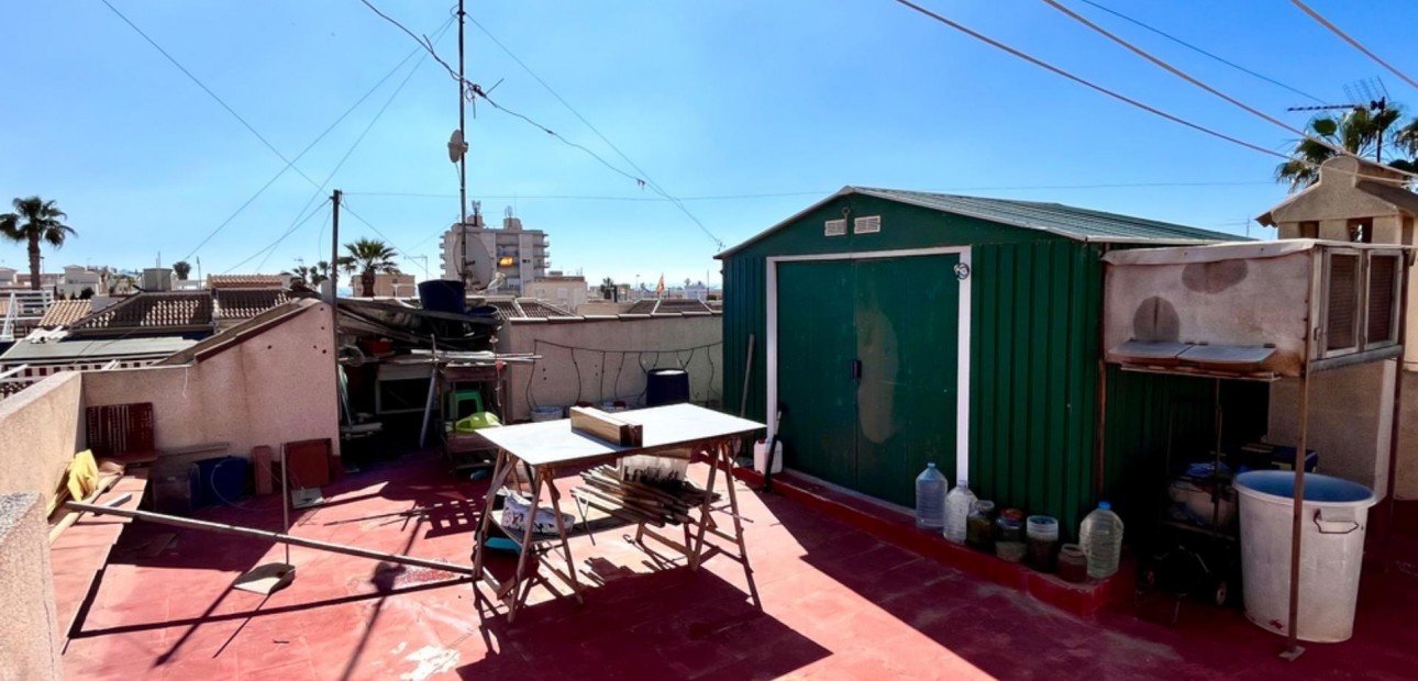 Herverkoop - House -
Torrevieja - Zona los Frutales