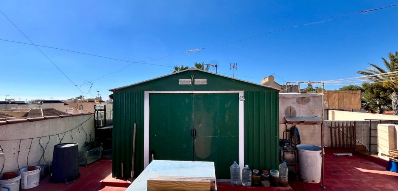 Herverkoop - House -
Torrevieja - Zona los Frutales