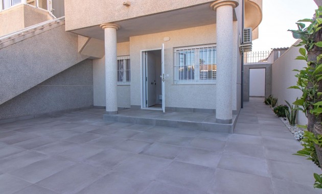 Herverkoop - Bungalow -
Torrevieja - San luis